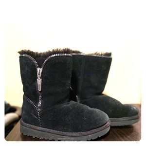 Girl Child Size 11 UGG Boots EXCELLENT CONDITION.